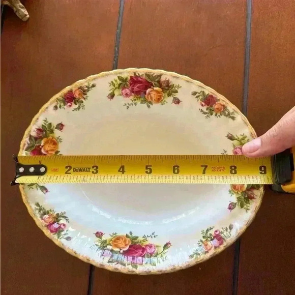 Vintage Royal Albert china set - Picture 12 of 13